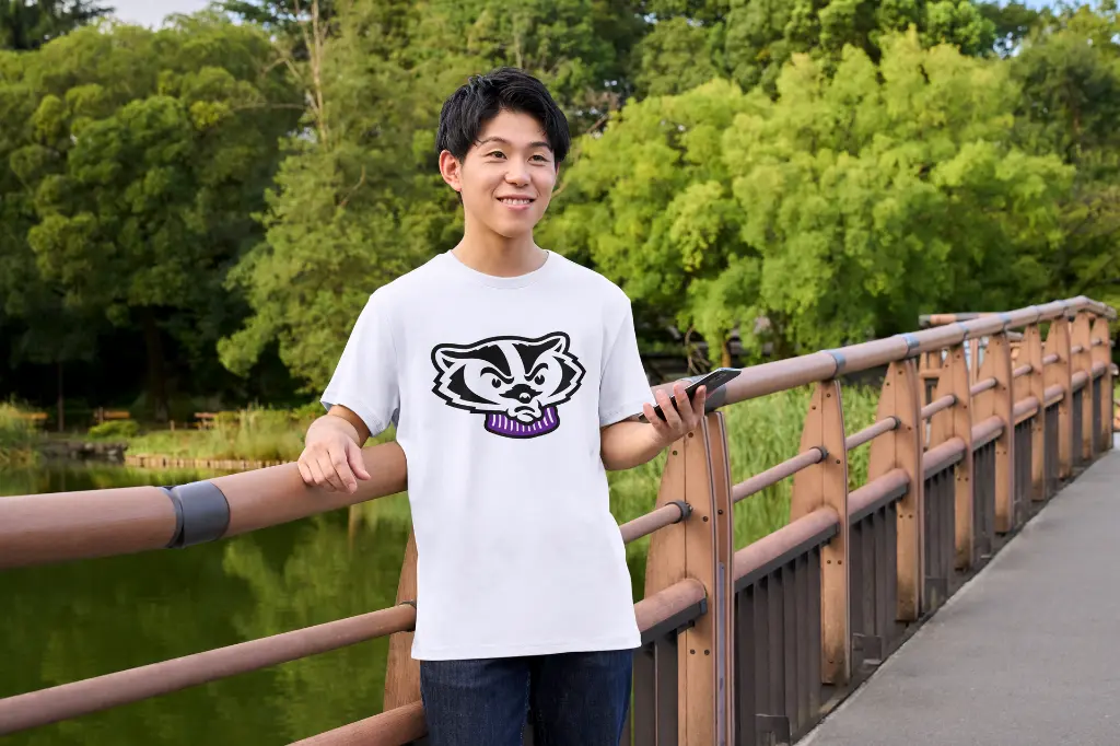 Niagara Badgers T-Shirt 1 Alt1.webp